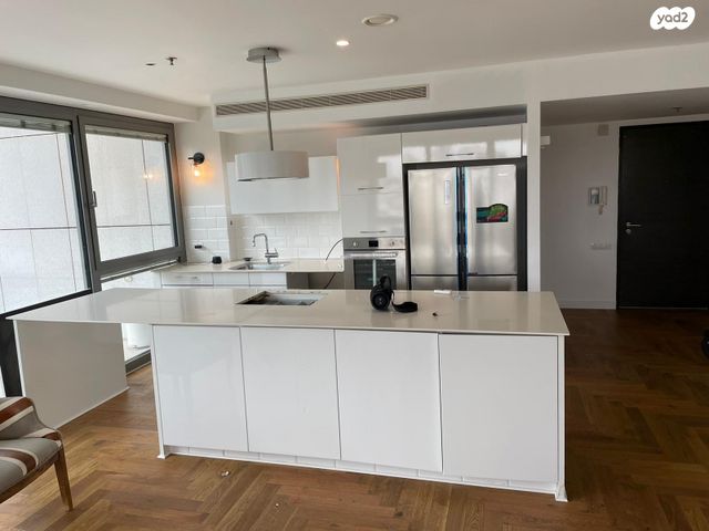 דירה, ניסים אלוני 16, צמרות איילון, פארק צמרת, תל אביב יפו