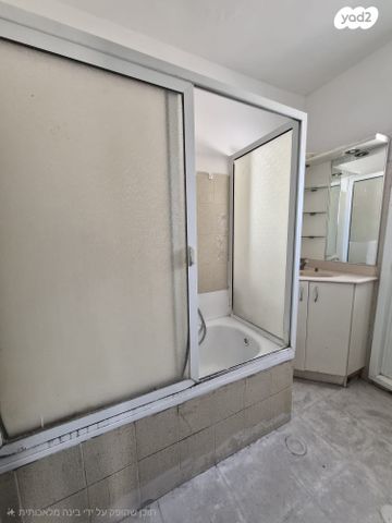 דירה, רוטשילד 68, ניצנה, בת ים