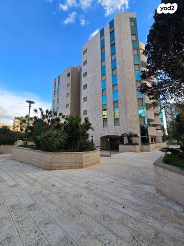 דירה, אליהו גולומב, הרצליה הירוקה, נווה עובד, הרצליה