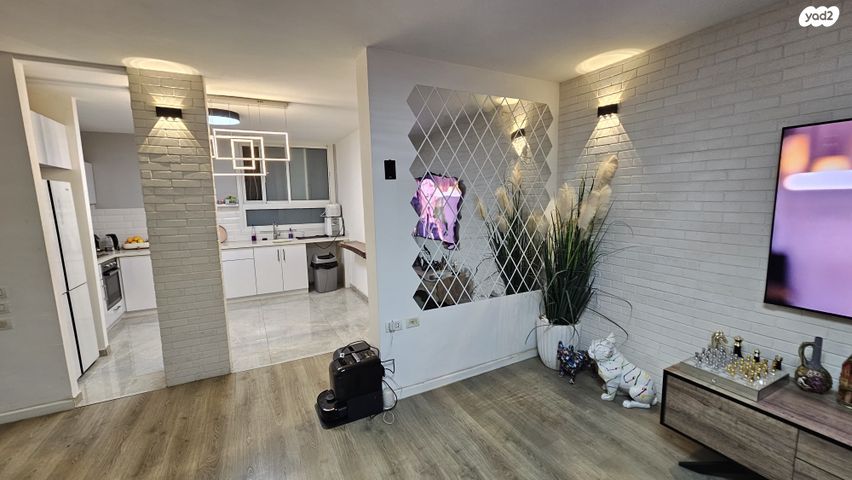 דירה, אחוזה, מרכז דרום, רעננה