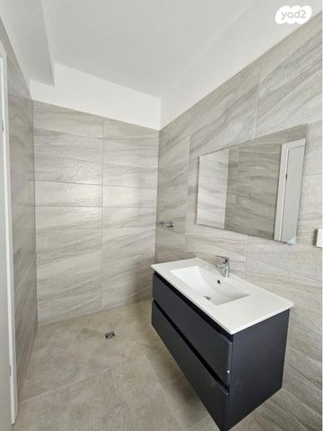 דירה, הרב הרצוג 8, צפון מערב מרכז העיר, נתניה