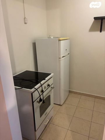 יחידת דיור, ההגנה, הרצליה הירוקה, נווה עובד, הרצליה