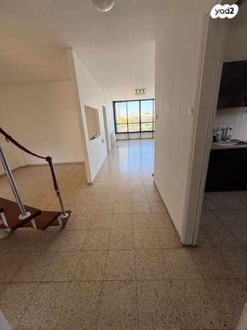 דופלקס, אוסישקין 32, הצפון הישן - צפון, תל אביב יפו