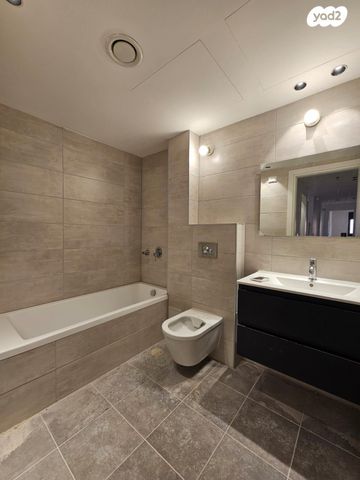 דירה, הרב הרצוג, צפון מערב מרכז העיר, נתניה