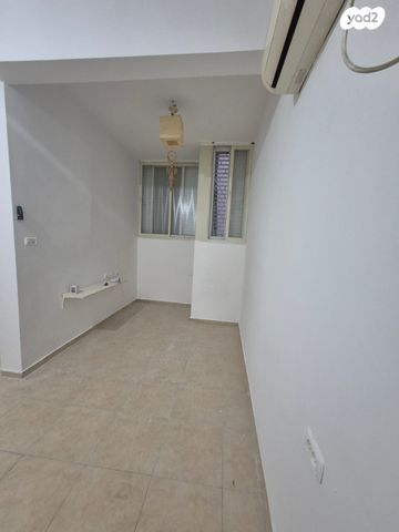 דירה, דוד רזיאל 55, תל עמל, חיפה