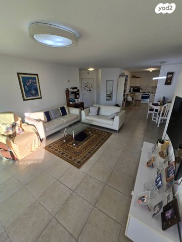 דירה, אליהו גולומב, הרצליה הירוקה, נווה עובד, הרצליה