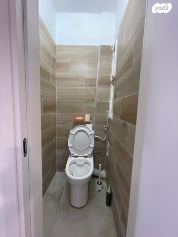 דירה, איינשטיין 12, מרכז העיר, קרית אתא