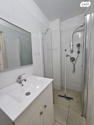 דירה, דרך עכו חיפה 235, אביבים, קרית מוצקין