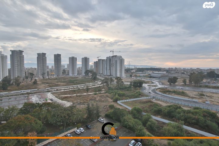 גג/ פנטהאוז, יצחק בן צבי 10, נווה גנים, קרית מוצקין