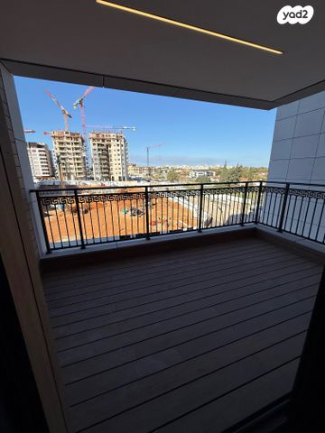 דירה, יצחק שמיר, מרכז דרום, רעננה