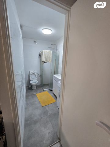 דירת גן, שבטי ישראל, גבעת אולגה, חדרה