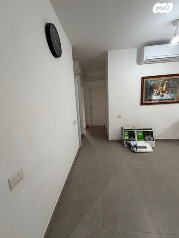 דירה, אריאל שרון, נווה שרון / שער העיר, נתיבות