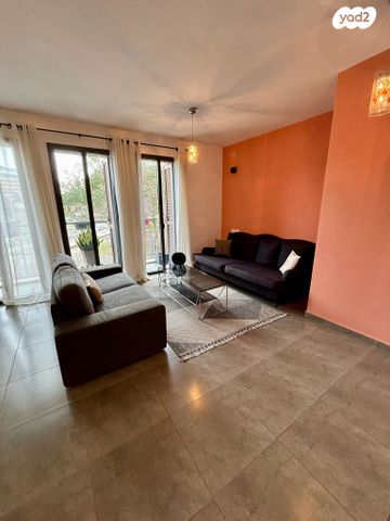 דירה, בר הופמן, צפון יפו, המושבה האמריקאית-גרמנית, תל אביב יפו