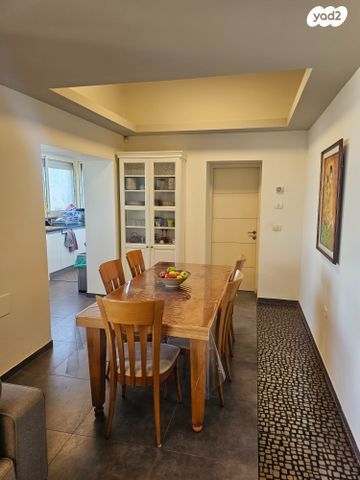 דירה, יפה נוף, כרמל מרכזי - שד' קיש, חיפה