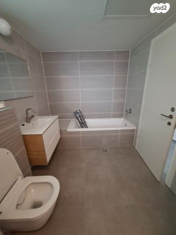 דירה, ירושלים 12, שאר העיר, גבעת שמואל