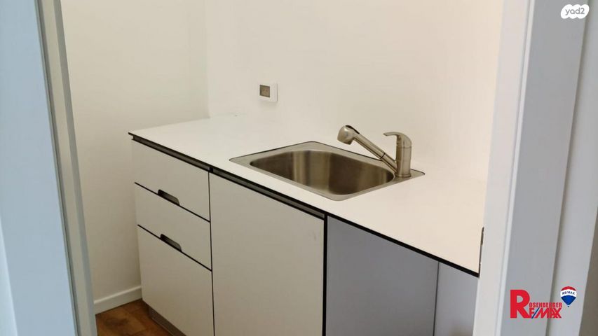 משרדים, ילדי טהרן 8, מב"ת מערב, אזור תעשייה חדש, ראשון לציון