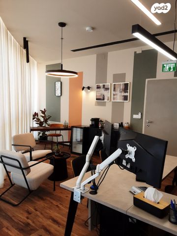 משרדים, אלה 2, החורש, חריש