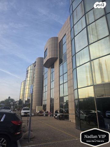 משרדים, המצודה, אזור תעשיה, אזור