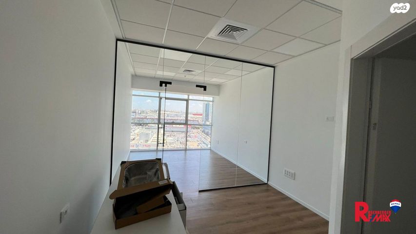 משרדים, ילדי טהרן 8, מב"ת מערב, אזור תעשייה חדש, ראשון לציון