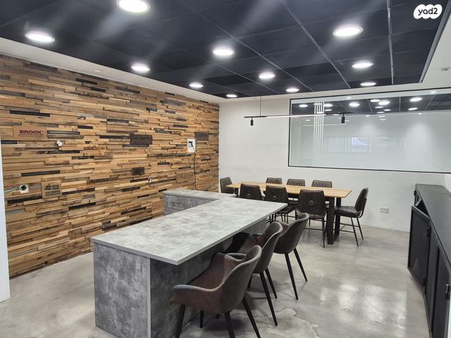 סטודיו, הוד השרון