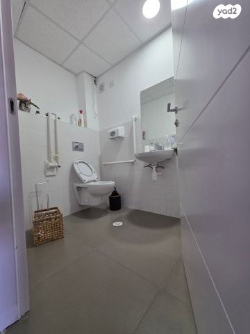 משרדים, אשקלון