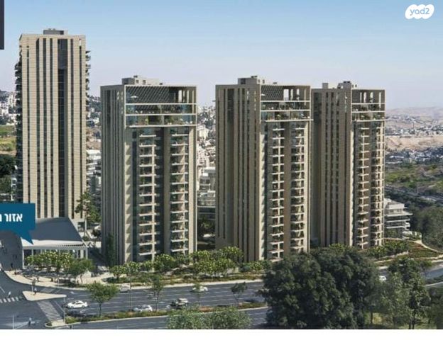 חנויות/ שטח מסחרי