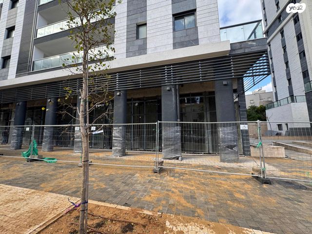 חנויות/ שטח מסחרי, הרא"ה, שכונת הלל, רמת גן