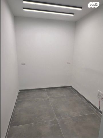 משרדים, שדרות גושן, מוצקין הותיקה, קרית מוצקין