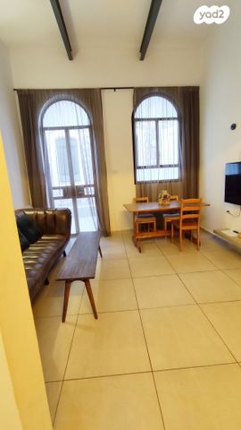 בית מלון, העיר התחתית, ואדי סאליב, חיפה