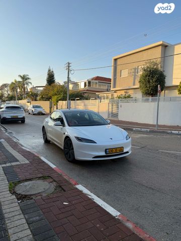 מודעת רכב טסלה מודל 3