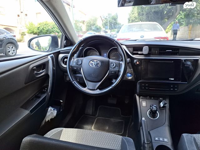 טויוטה אוריס