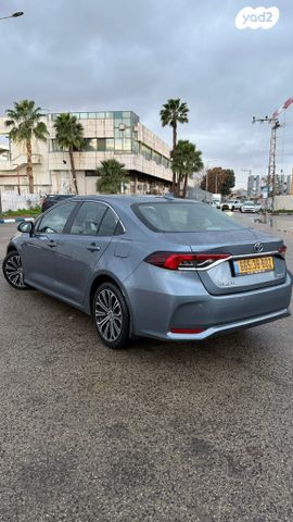 טויוטה קורולה