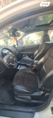יונדאי i30