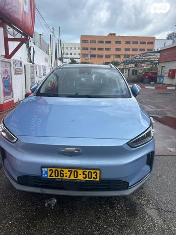 מודעת רכב ג׳ילי Geometry C