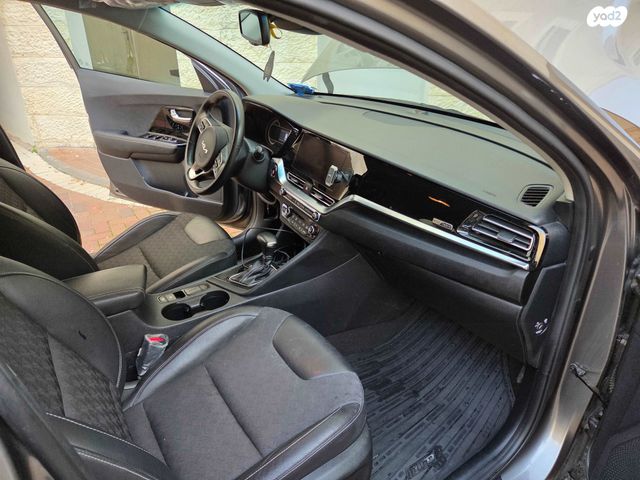 קיה נירו פלוס