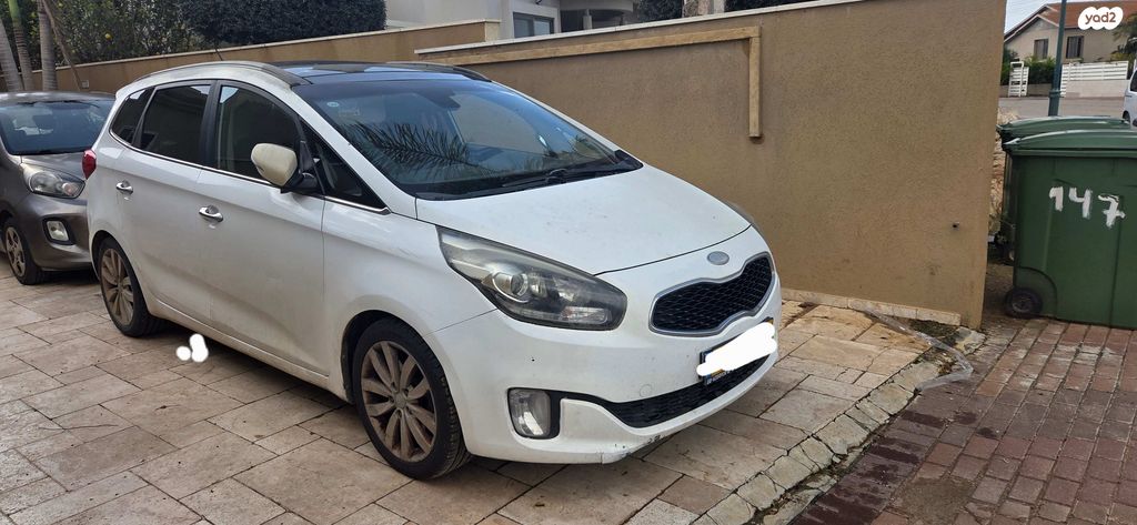 מודעת רכב קיה קארנס