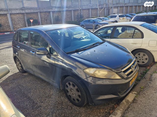 מודעת רכב הונדה FR-V