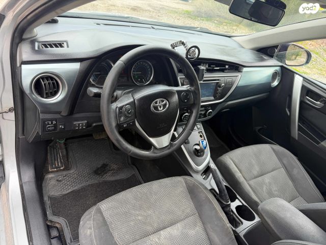 טויוטה אוריס