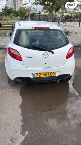 מודעת רכב מאזדה 2