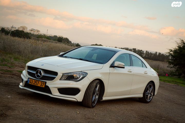 מודעת רכב מרצדס-בנץ CLA