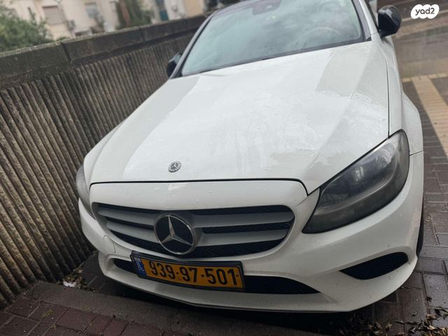 מודעת רכב מרצדס-בנץ C-class