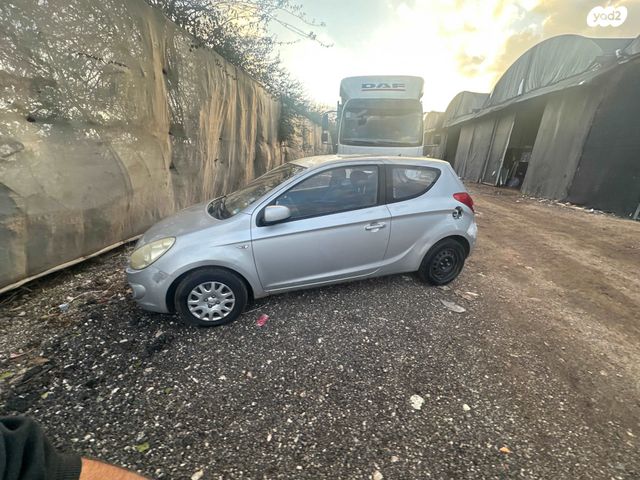 מודעת רכב יונדאי i20