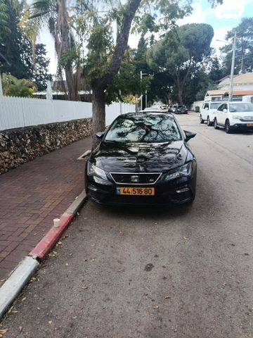 מודעת רכב סיאט לאון