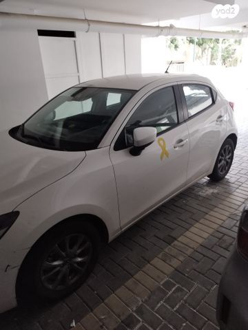 מודעת רכב מאזדה 2