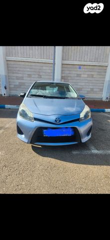 טויוטה יאריס