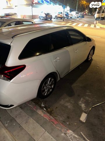 מודעת רכב טויוטה אוריס