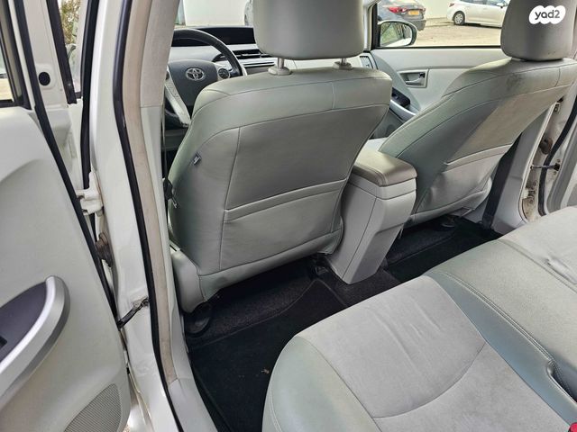 טויוטה פריוס