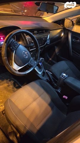 טויוטה אוריס