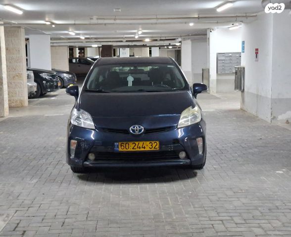 מודעת רכב טויוטה פריוס
