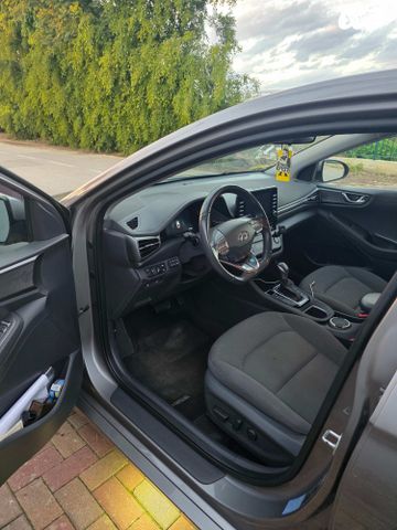 יונדאי איוניק